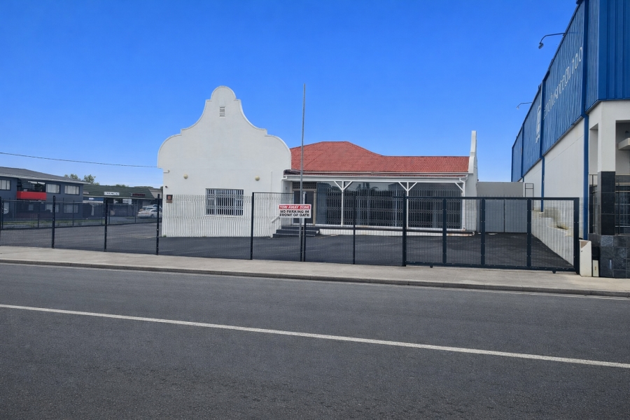 To Let commercial Property for Rent in Vincent Eastern Cape